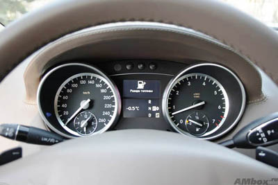 Mercedes-BenzGL500_9.jpg